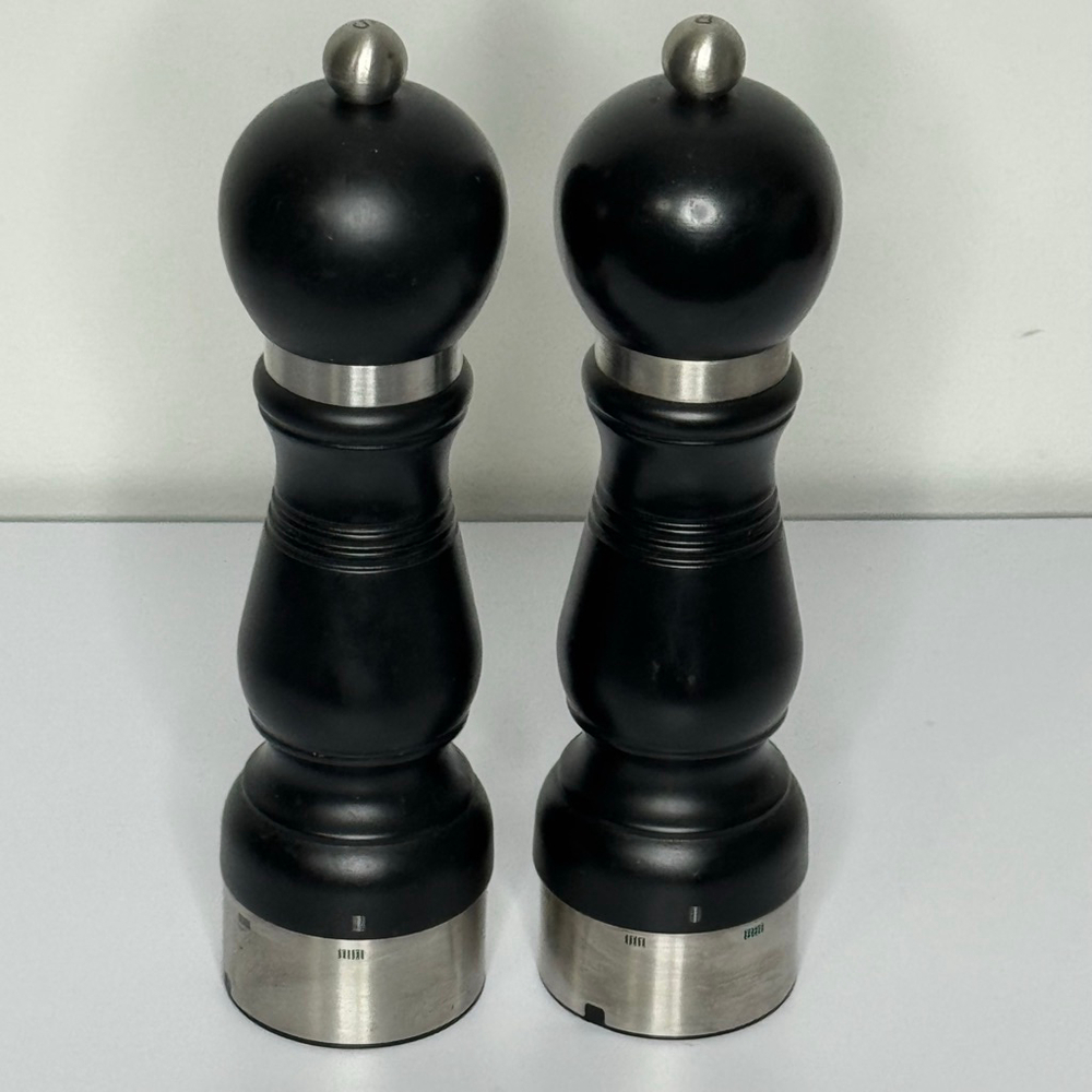 Peugeot Paris Chocolate 9” u'Select Salt & Pepper Mill Set - Picture 5 of 7